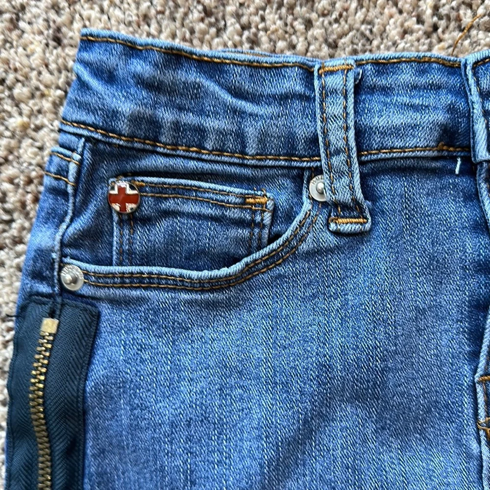 Hudson Girls Denim Side Zipper Jean Skirt Size 7 Mini Skirt Denim  Jean Skirt - Picture 5 of 6